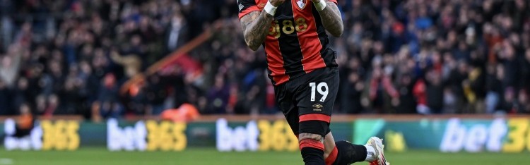 世俱杯赛程-伯恩茅斯缺兵少将！天空：克鲁伊维特、克里斯蒂等人缺席战利物浦